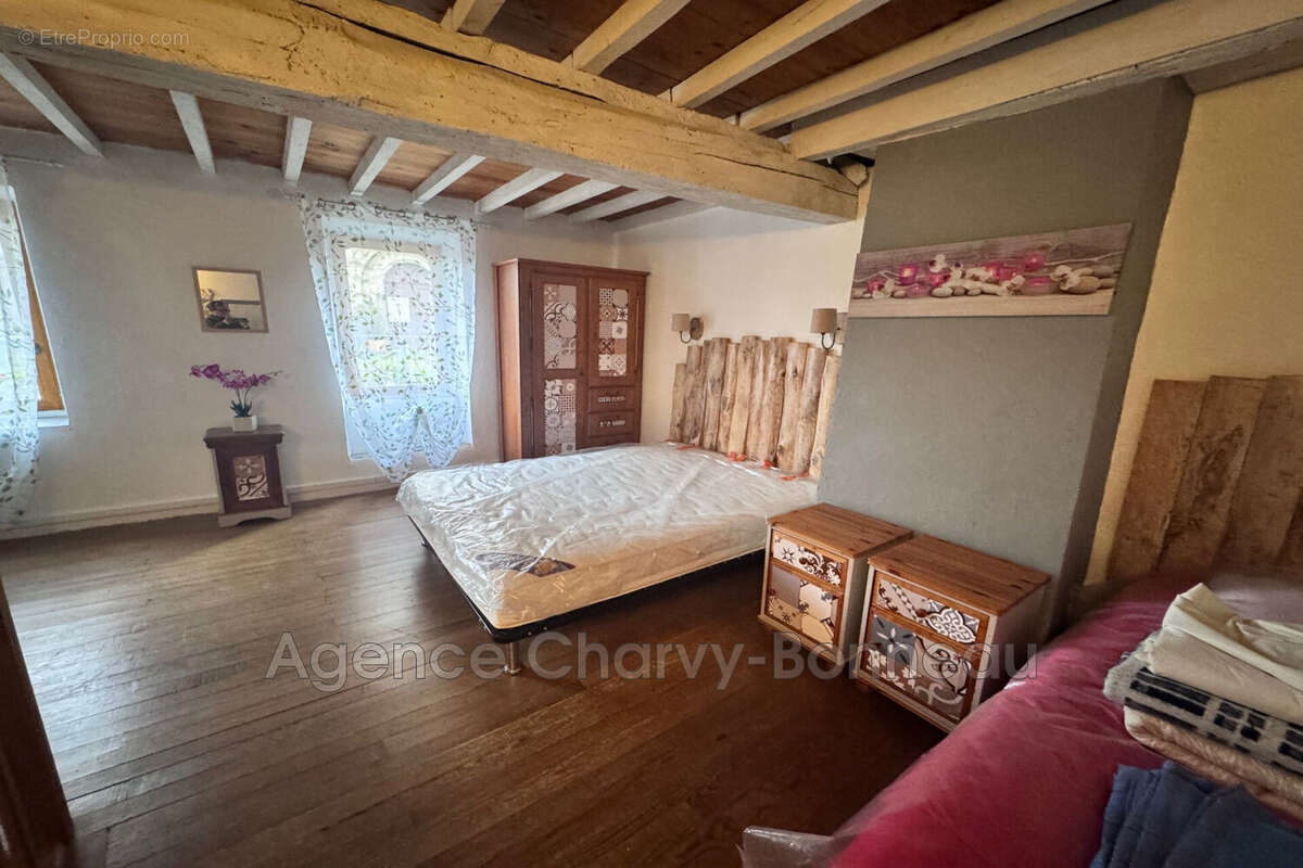 Maison à SENTENAC-D&#039;OUST