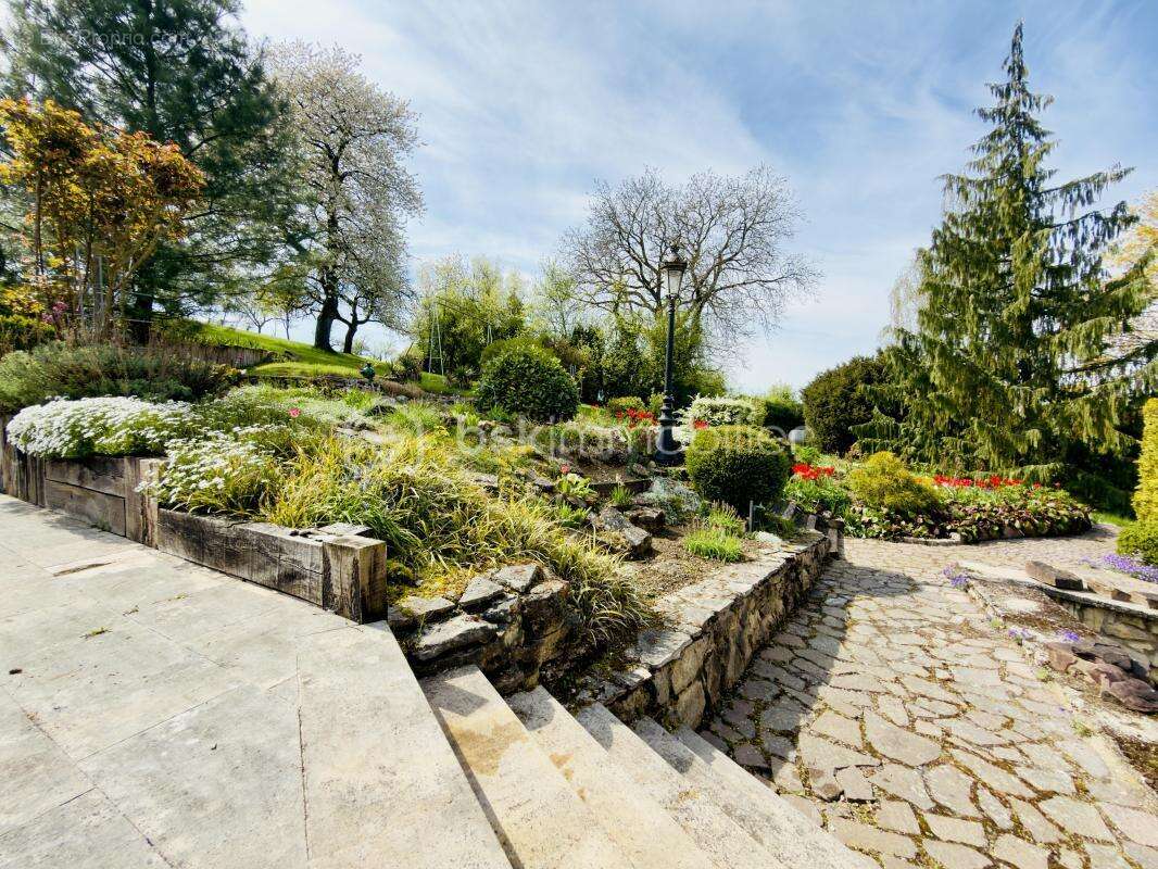 Propriété d’exception de 956 m² au cœur d’ETTING - photo 20