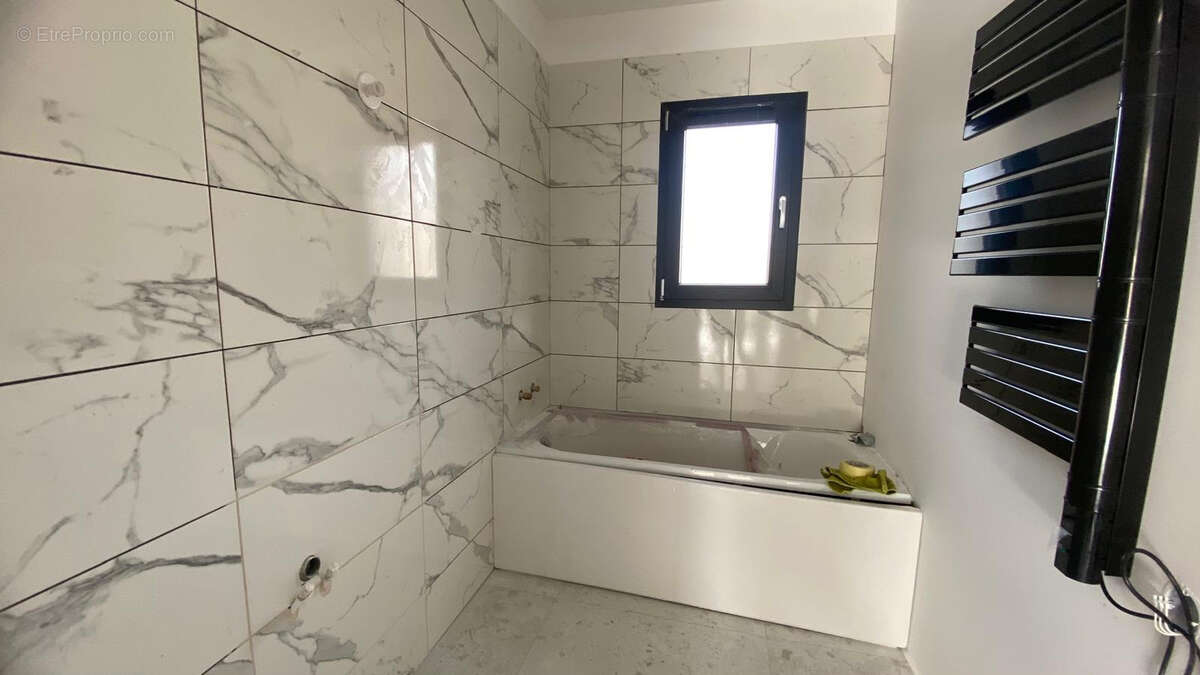 Maison à TOUROUZELLE