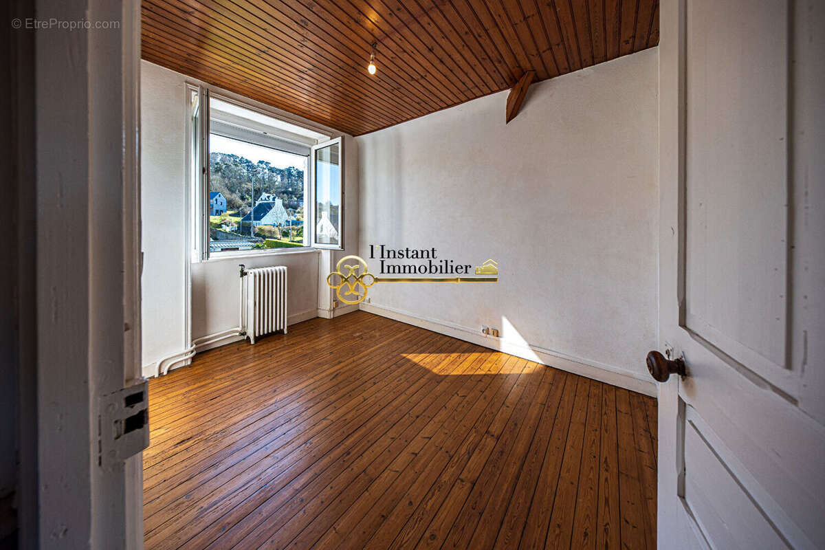 Maison à PLOUGASNOU