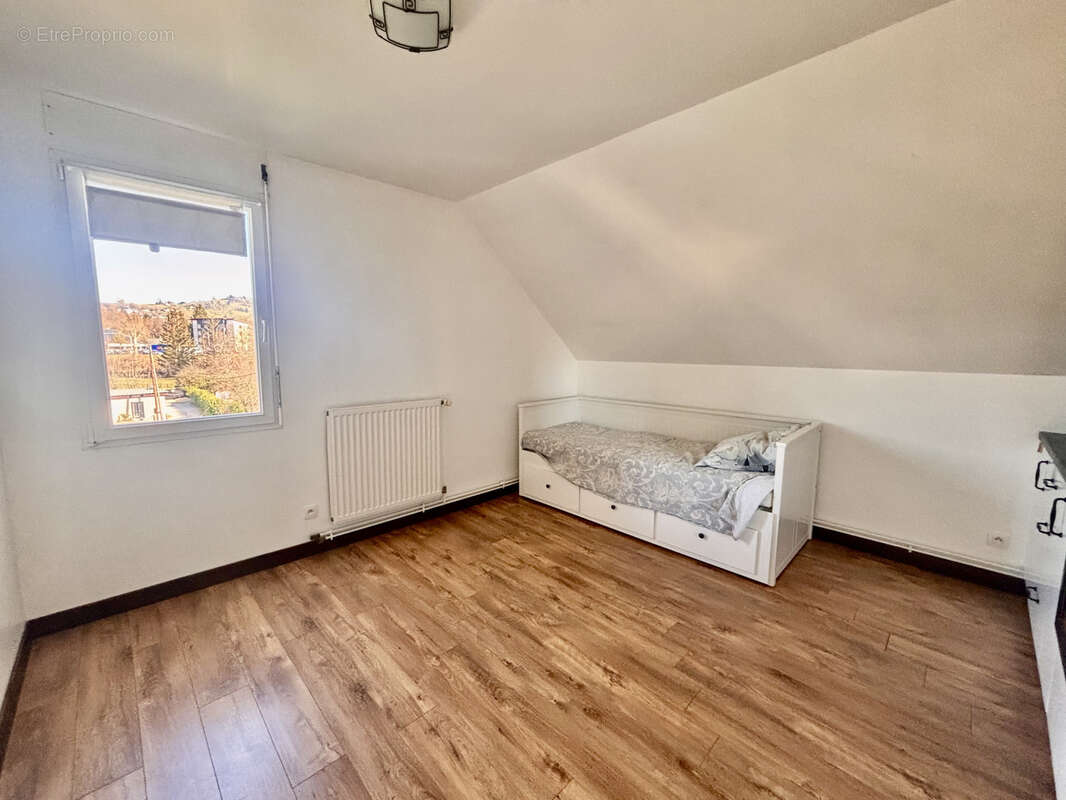 Appartement à LES ECHELLES