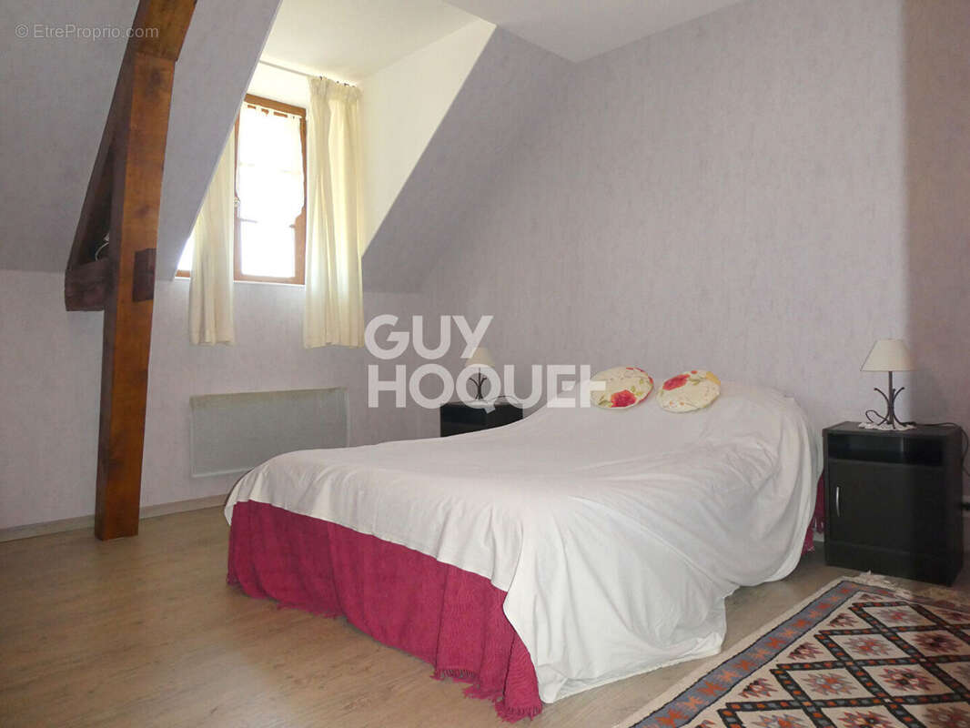 Maison à CHEMILLY-SUR-YONNE