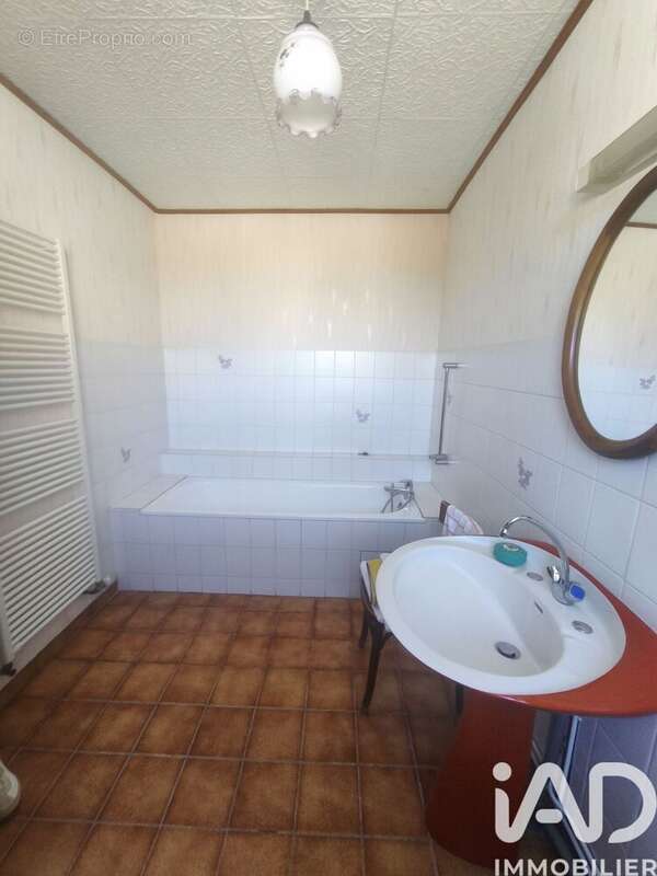 Photo 8 - Maison à GRANGES-SUR-AUBE