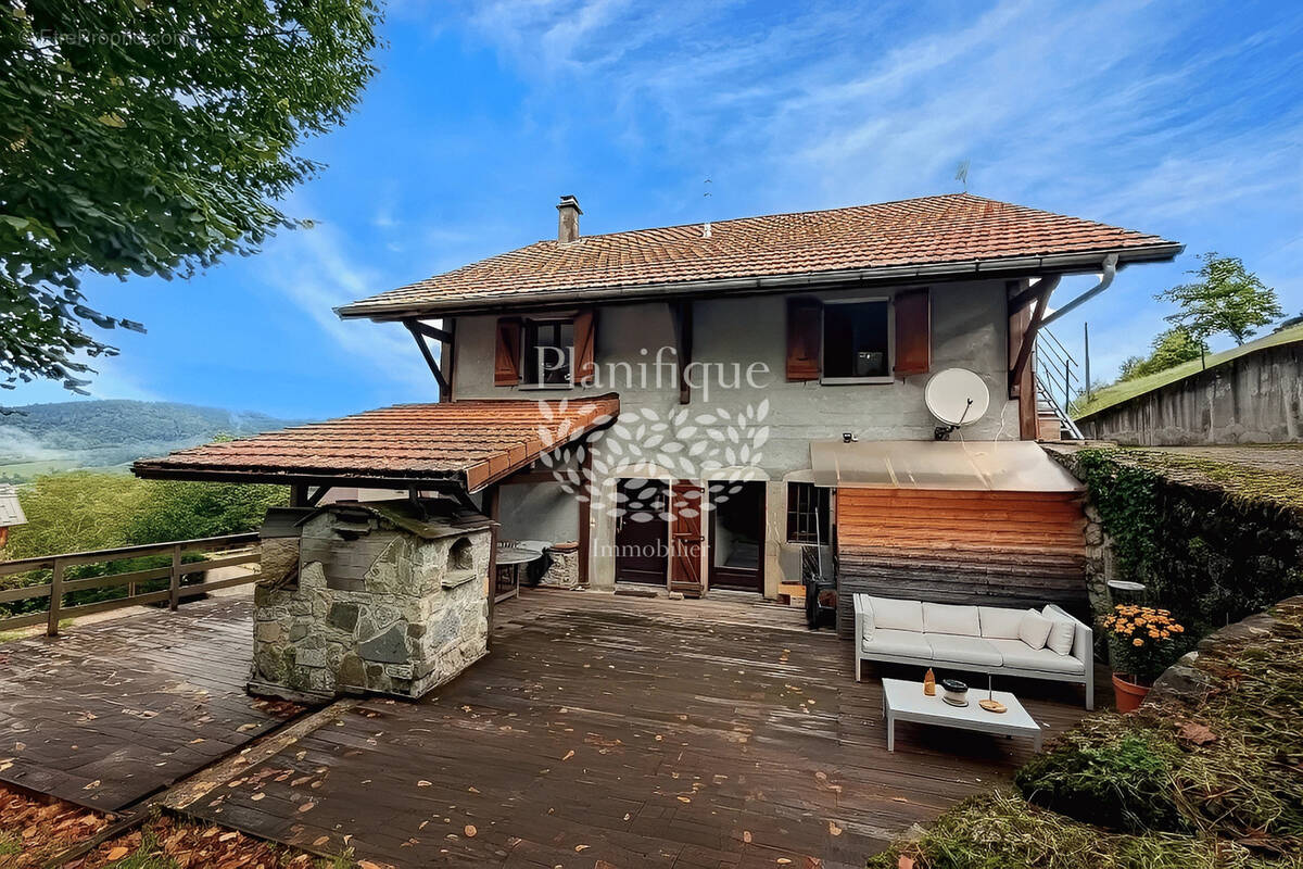 Maison à VIUZ-EN-SALLAZ