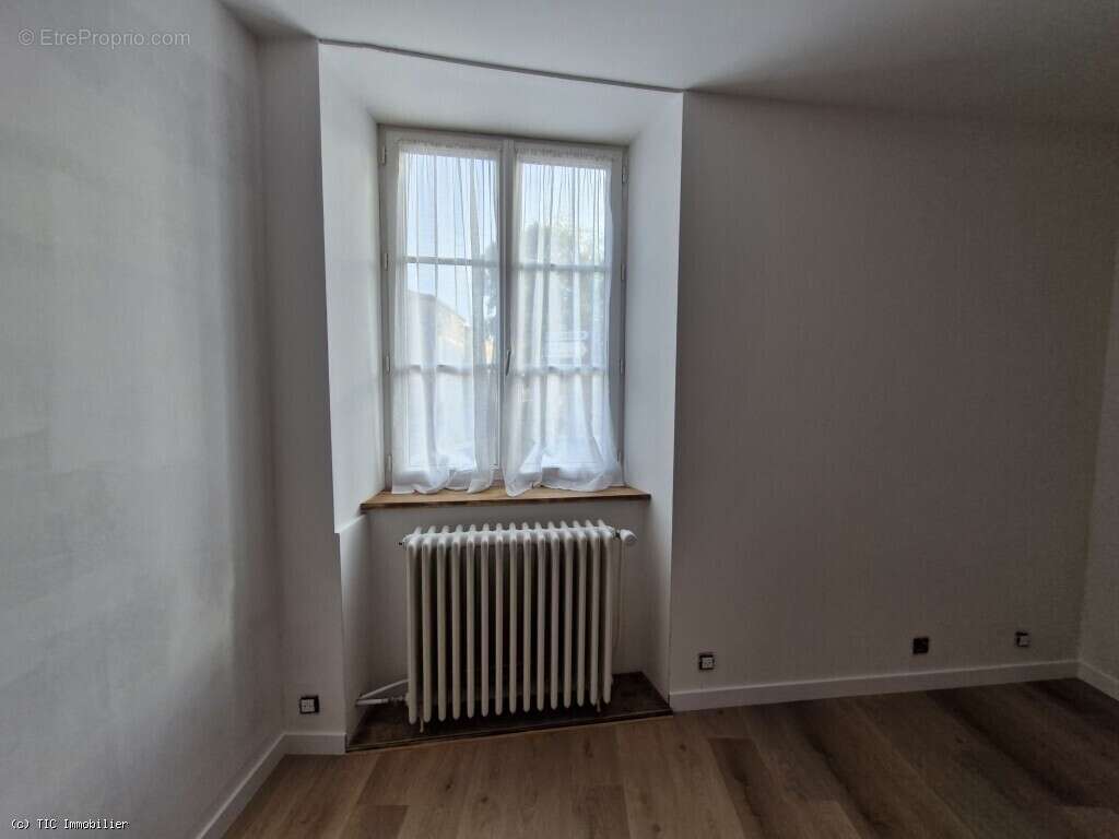 Maison à RUFFEC