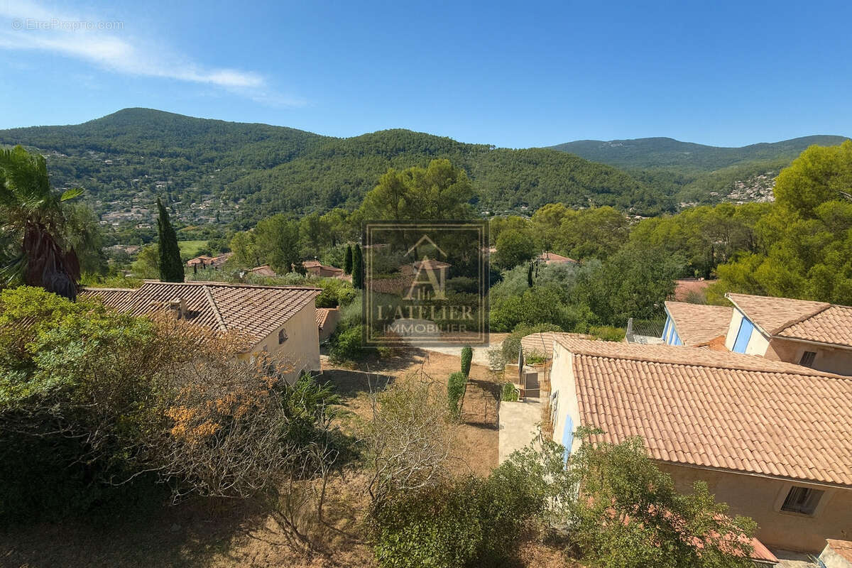Maison à SOLLIES-PONT