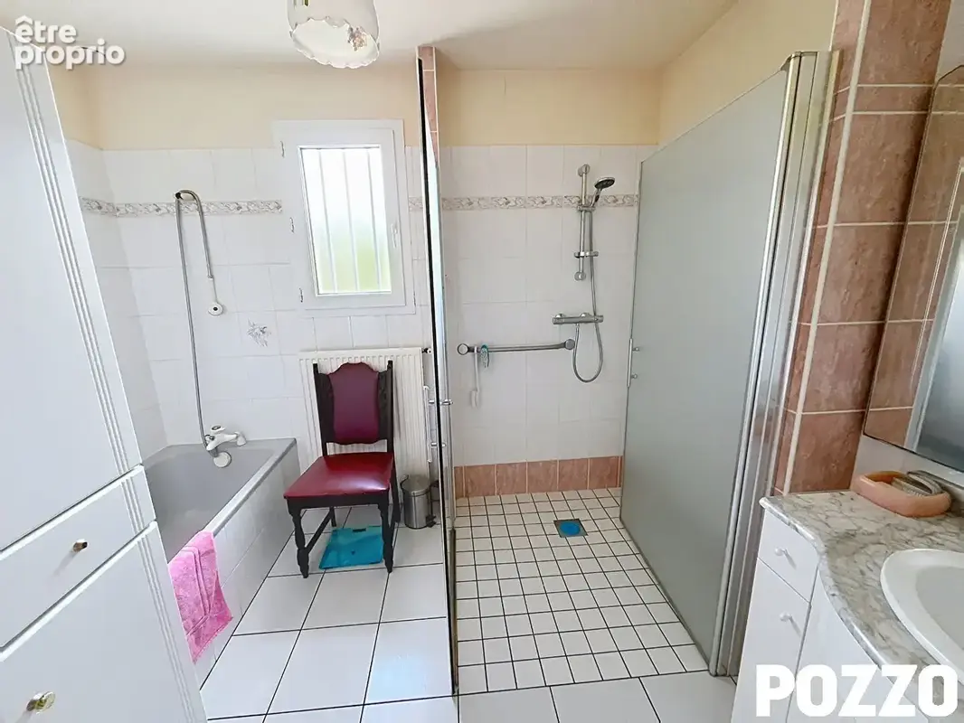 A VENDRE Maison Saint Brice De Landelles 5 pièce(s) 138 m2 - photo 9