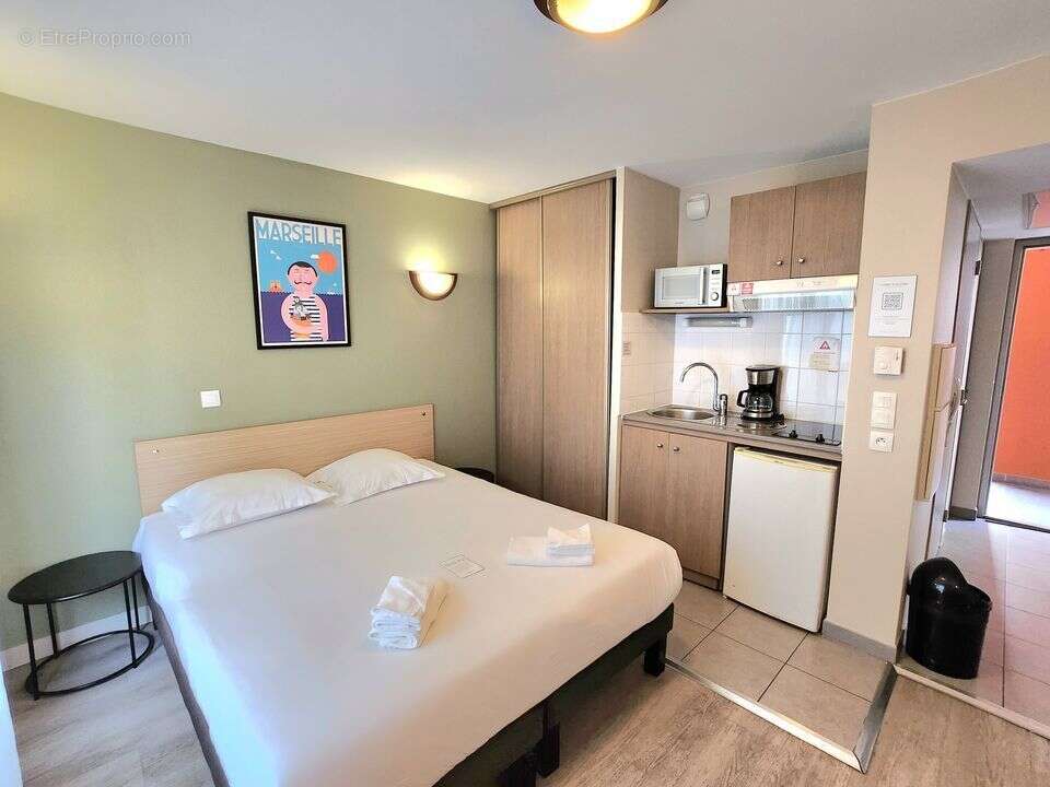 T1 20,05m2  MEUBLE LMNP / 13002 - Appartement à MARSEILLE-2E