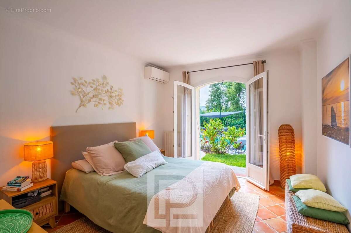 Maison à MOUGINS