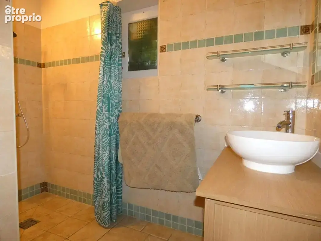 Maison 130 m2 / 3 chambres / piscine / terrain 5749m² - photo 14