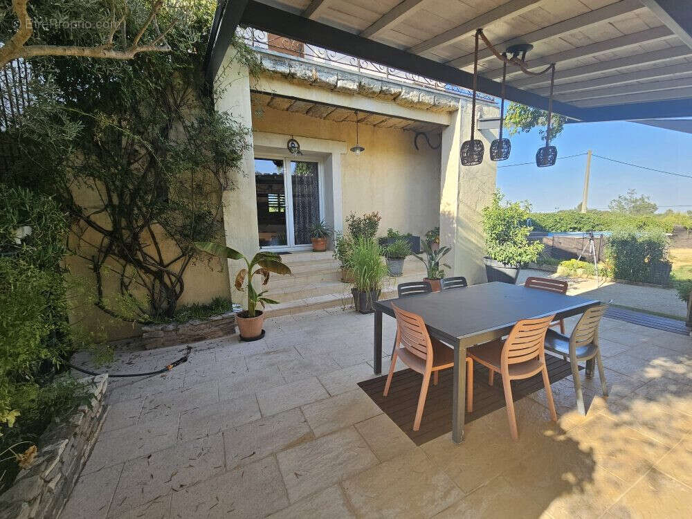 Maison 231 m² à Grabels  - photo 2