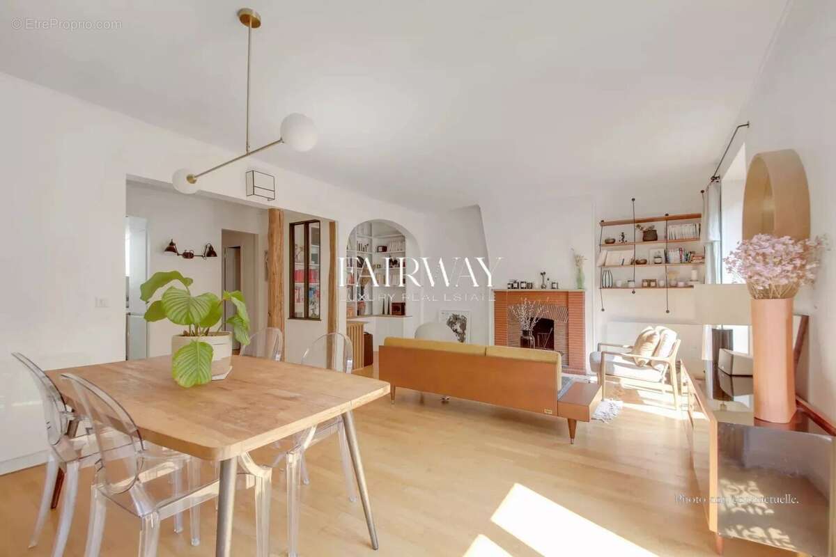Appartement à PARIS-2E