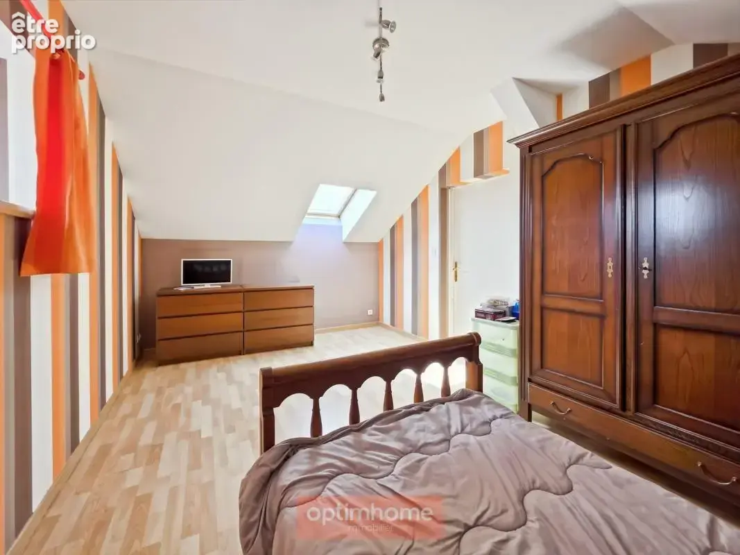 Propriété de caractère – 213 m² – 6 chambres – grange – dépendances – terrain 1 570 m² - photo 22
