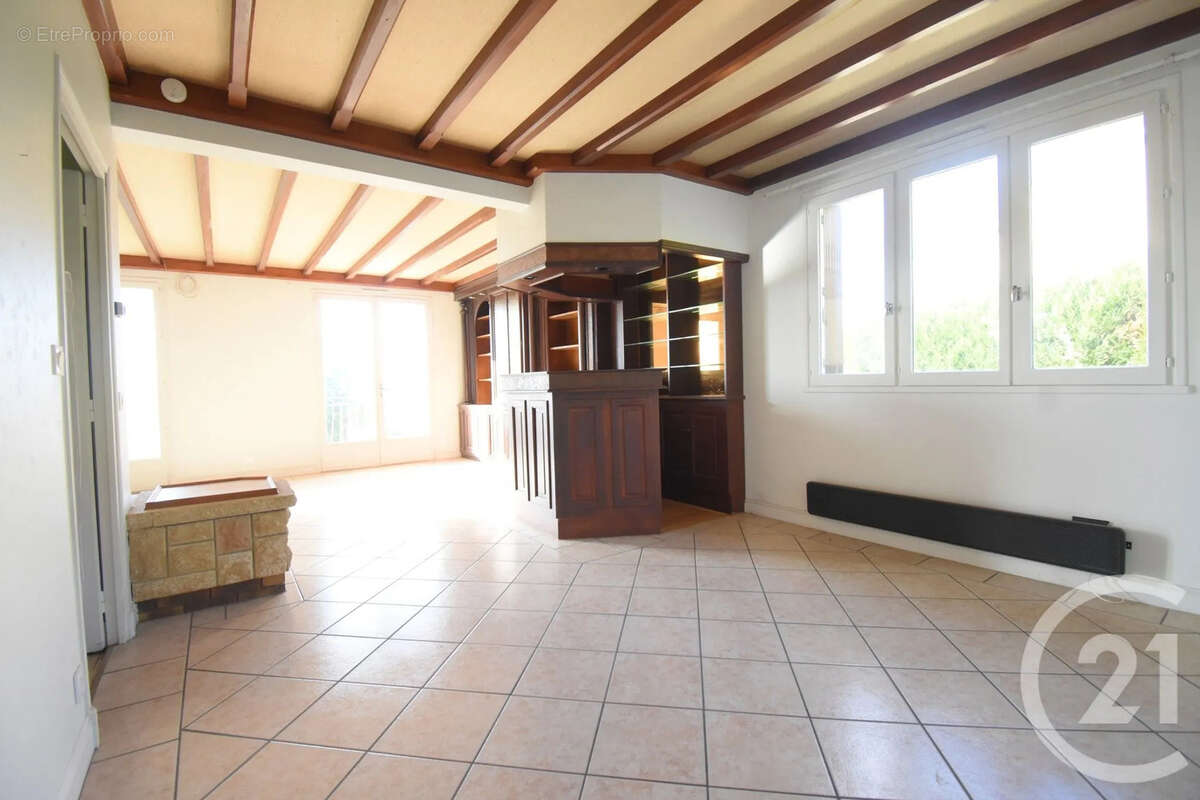 Maison 181 m² à Abrest  - photo 3