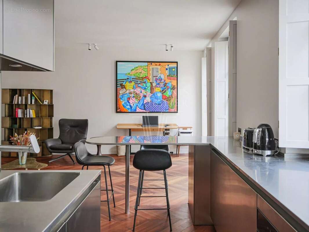 Appartement à PARIS-6E