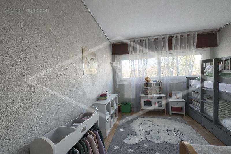 Appartement à COMBS-LA-VILLE