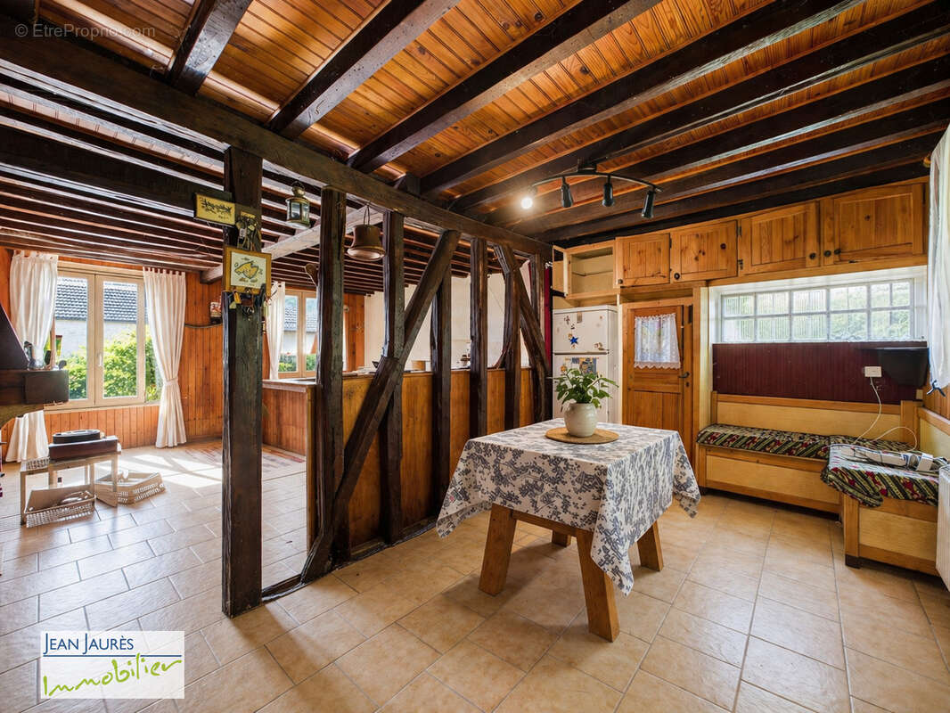 Maison à LES LOGES-MARGUERON