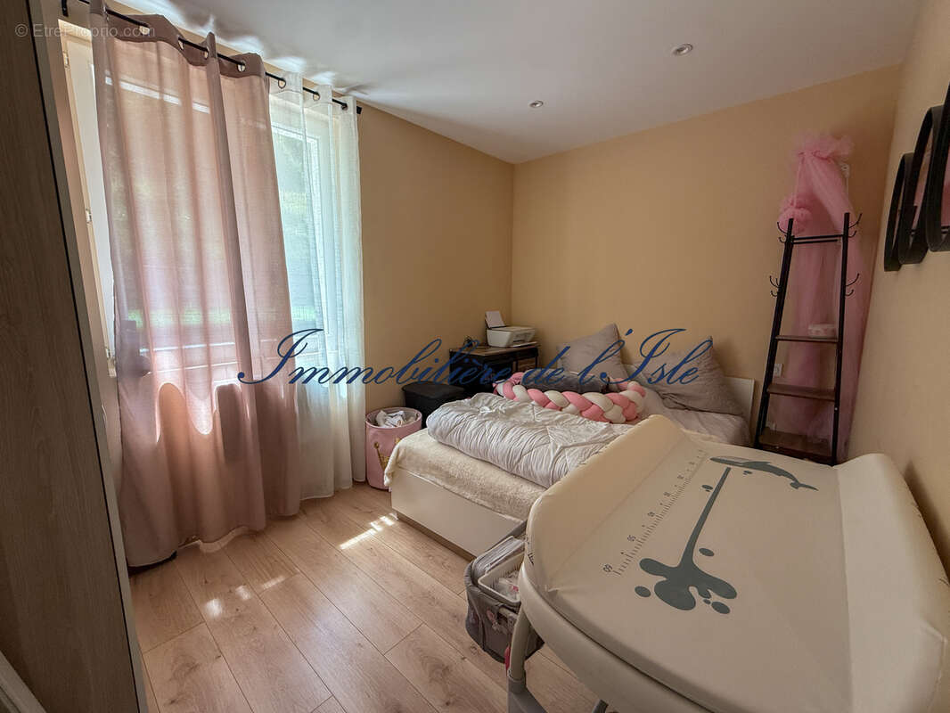 Maison rénovée sur grand terrain arboré - proche périgueux - photo 7