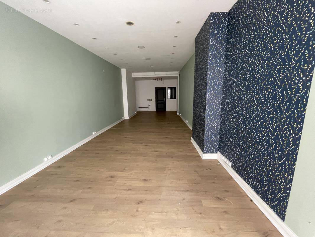 Commerce à AIRE-SUR-LA-LYS