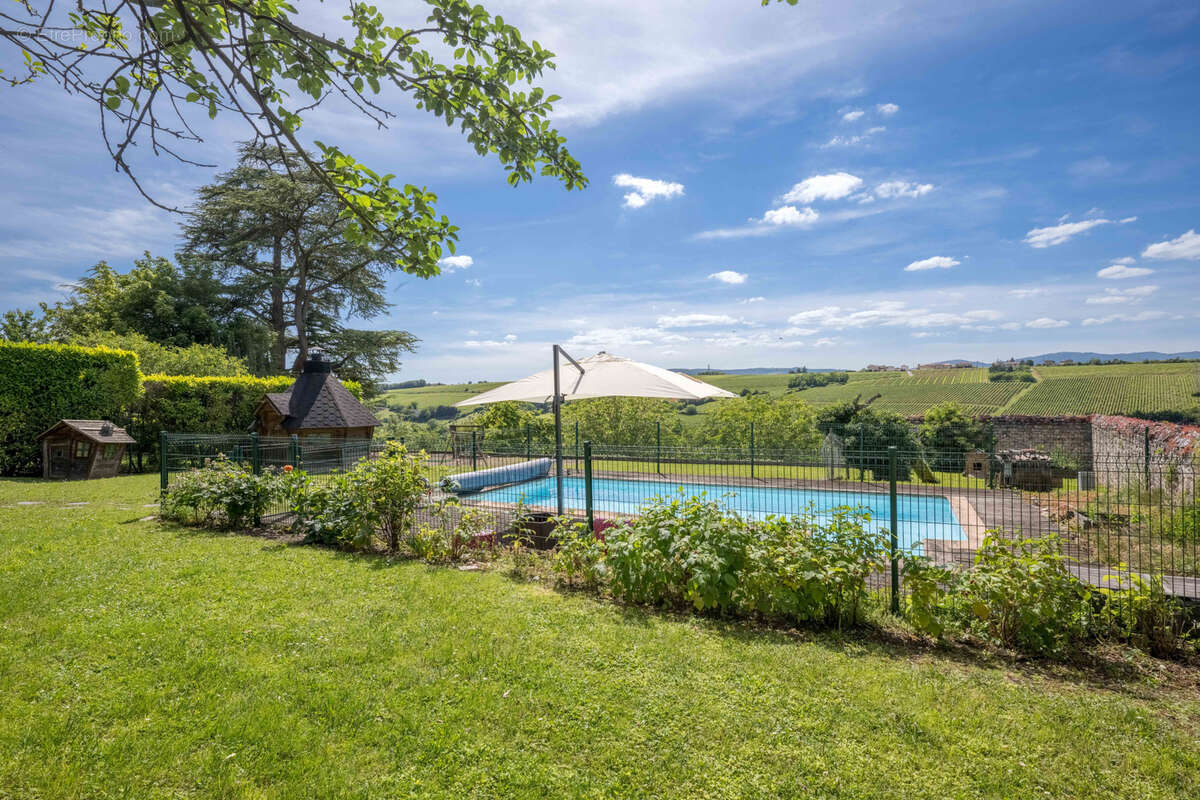 Beaujolais Pierres dorées, Propriété, 350 m2 hab., 5 chambres, terrain 1996 m2, vue magnifique - photo 15