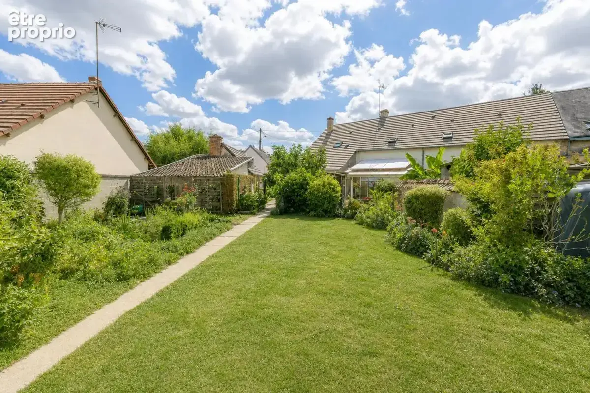 Maison de 7 pièces de 177 m² à Cour-Cheverny - photo 9