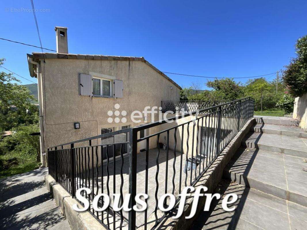 Maison à PRIVAS
