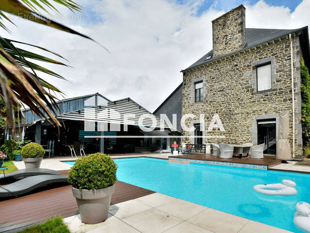 Maison à DOL-DE-BRETAGNE