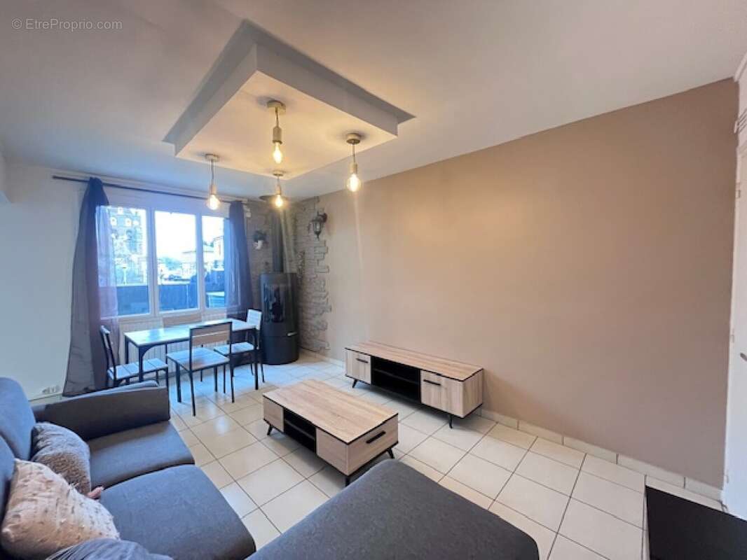 Maison à FONTENILLES