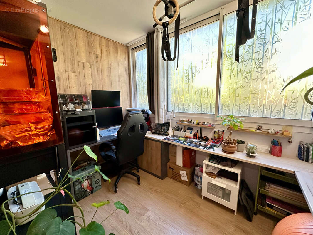 Appartement à GATTIERES
