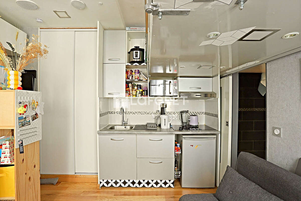 Appartement à PARIS-14E