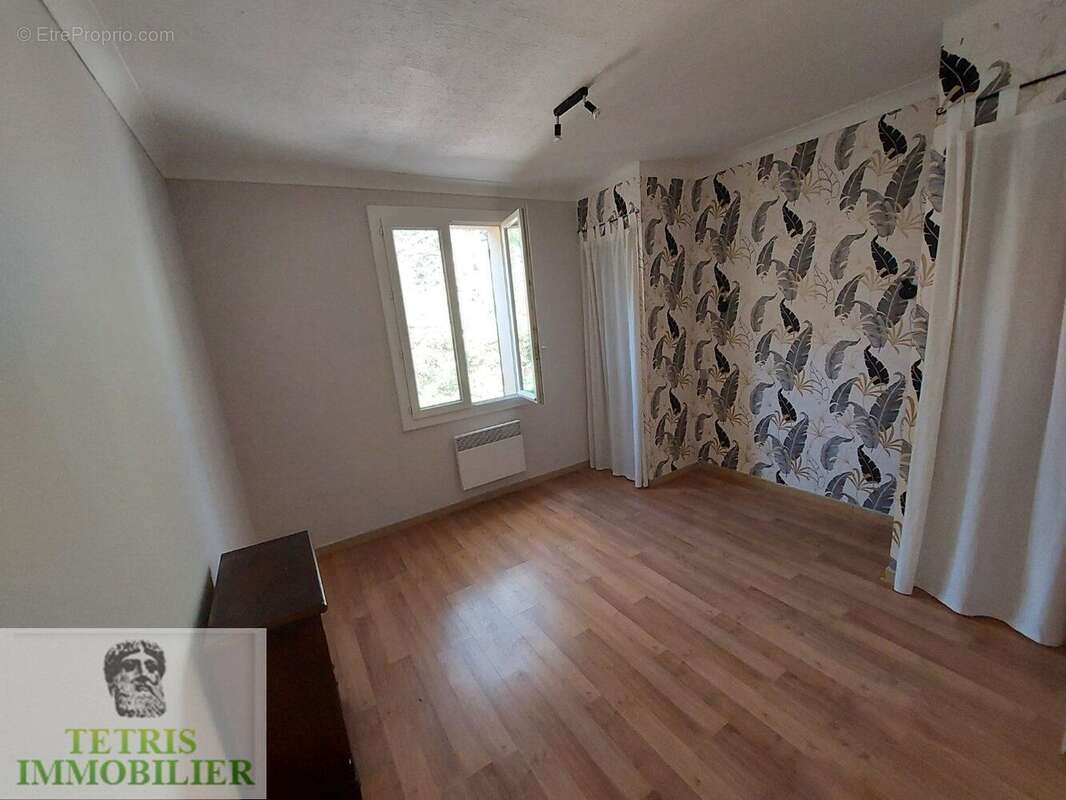 Maison familiale à vendre à la tour d aigues de plain pied - photo 12