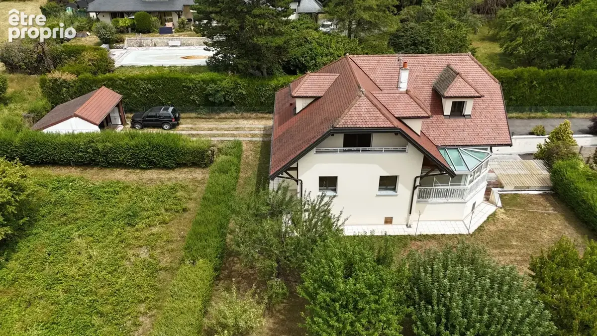 Maison à MENTHON-SAINT-BERNARD