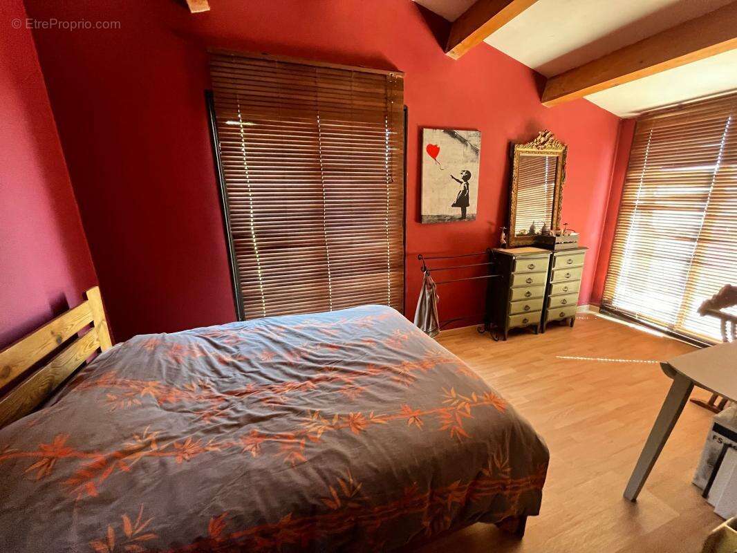 Maison à SAINT-PIERRE-SAINT-JEAN