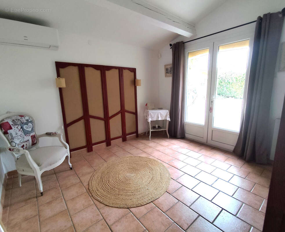 Saint gervasy - maison 130m2 pp - garage - piscine sur parcelle 1021m2 - photo 8