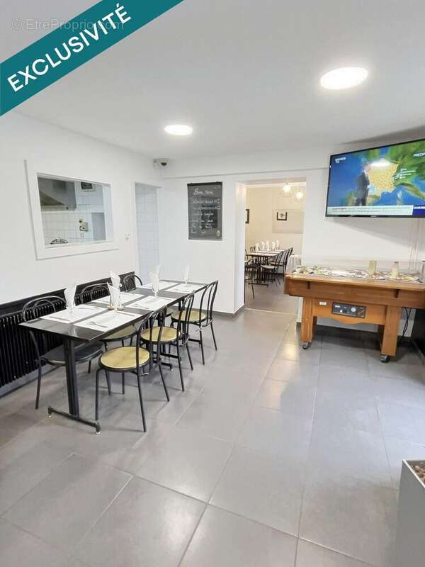 Photo 6 - Commerce à TRIEL-SUR-SEINE