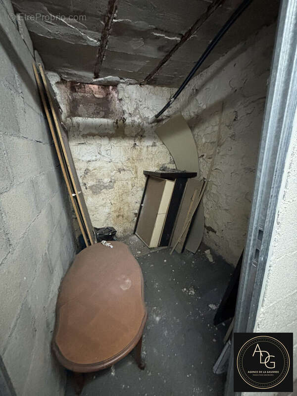 Appartement à CHARENTON-LE-PONT