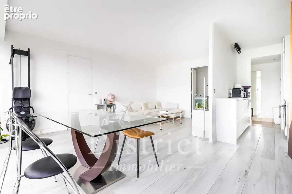 Montparnasse - 84m² - 3 Chambres - Lumineux au calme - photo 4