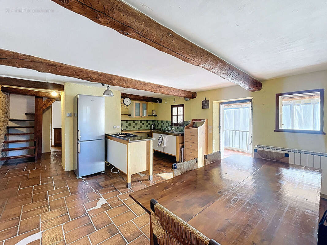 Maison à LA PALUD-SUR-VERDON