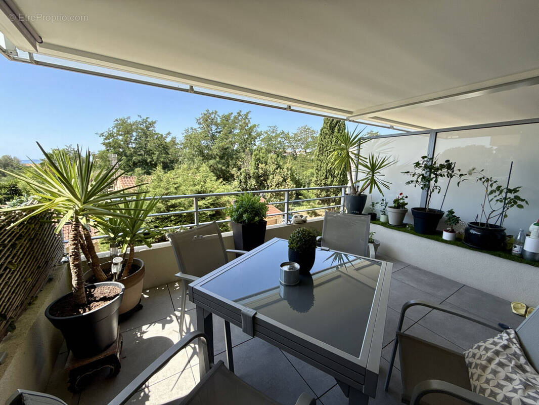 Photo 1 - Appartement à SAINT-LAURENT-DU-VAR