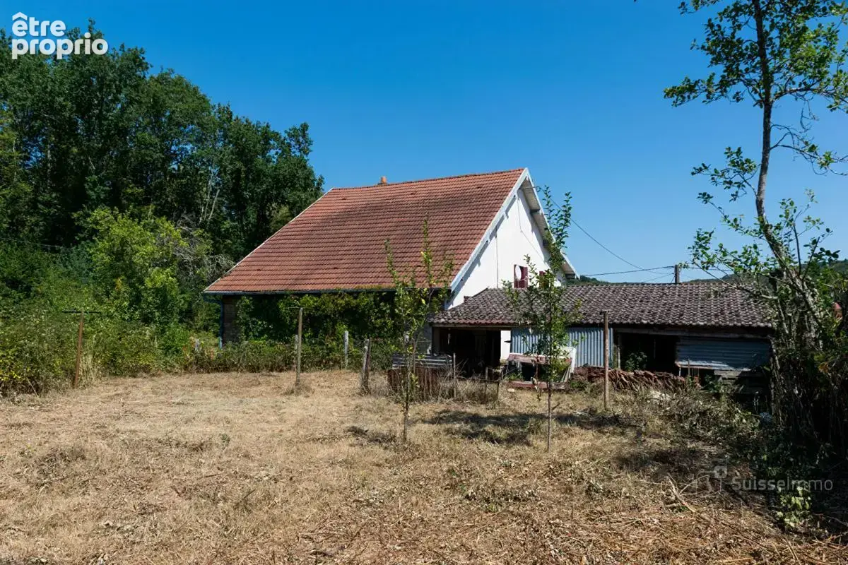 Maison à rénover avec beau potentiel sur terrain de plus de 8 ares - photo 1