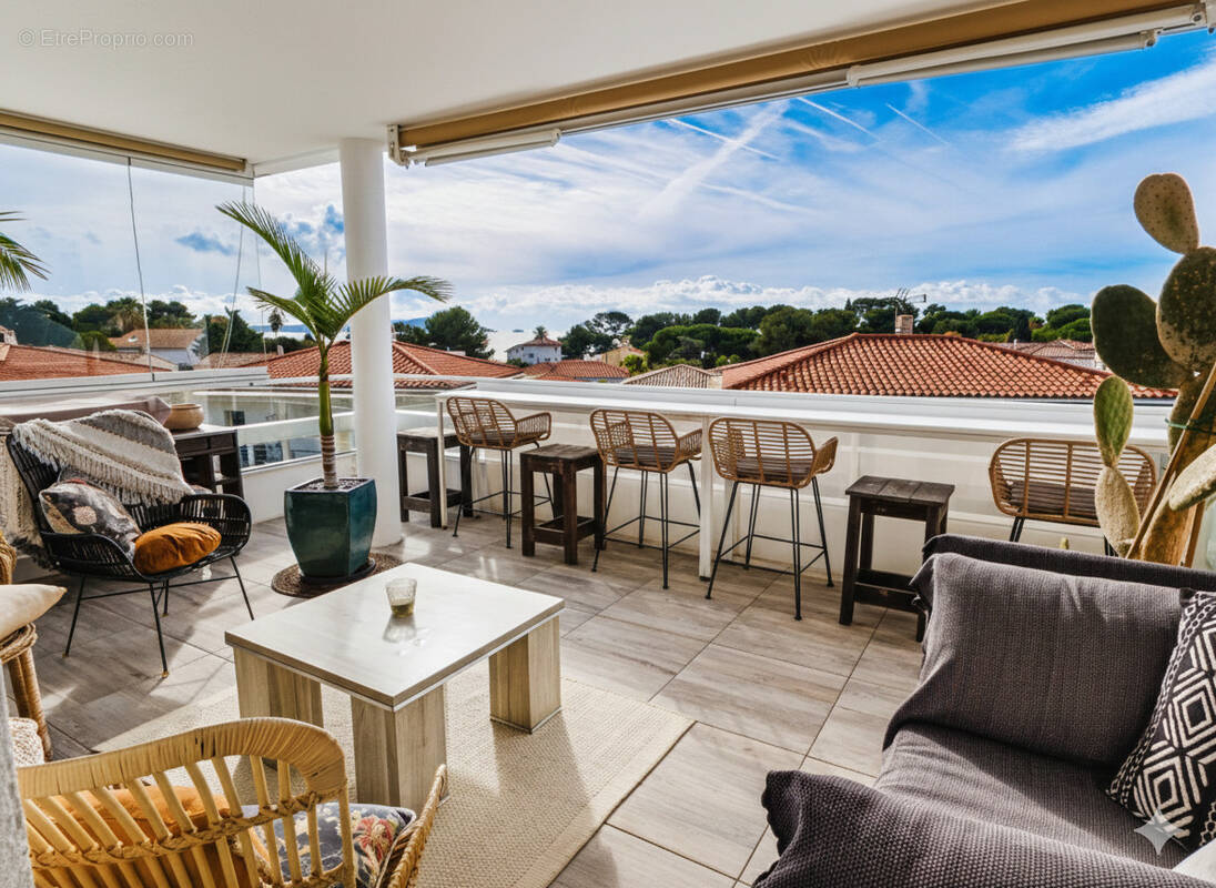 Appartement à CARQUEIRANNE