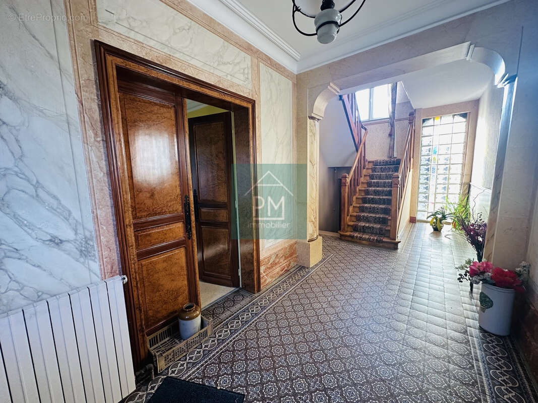 Proche peronne maison de maître 6 chambres - photo 4