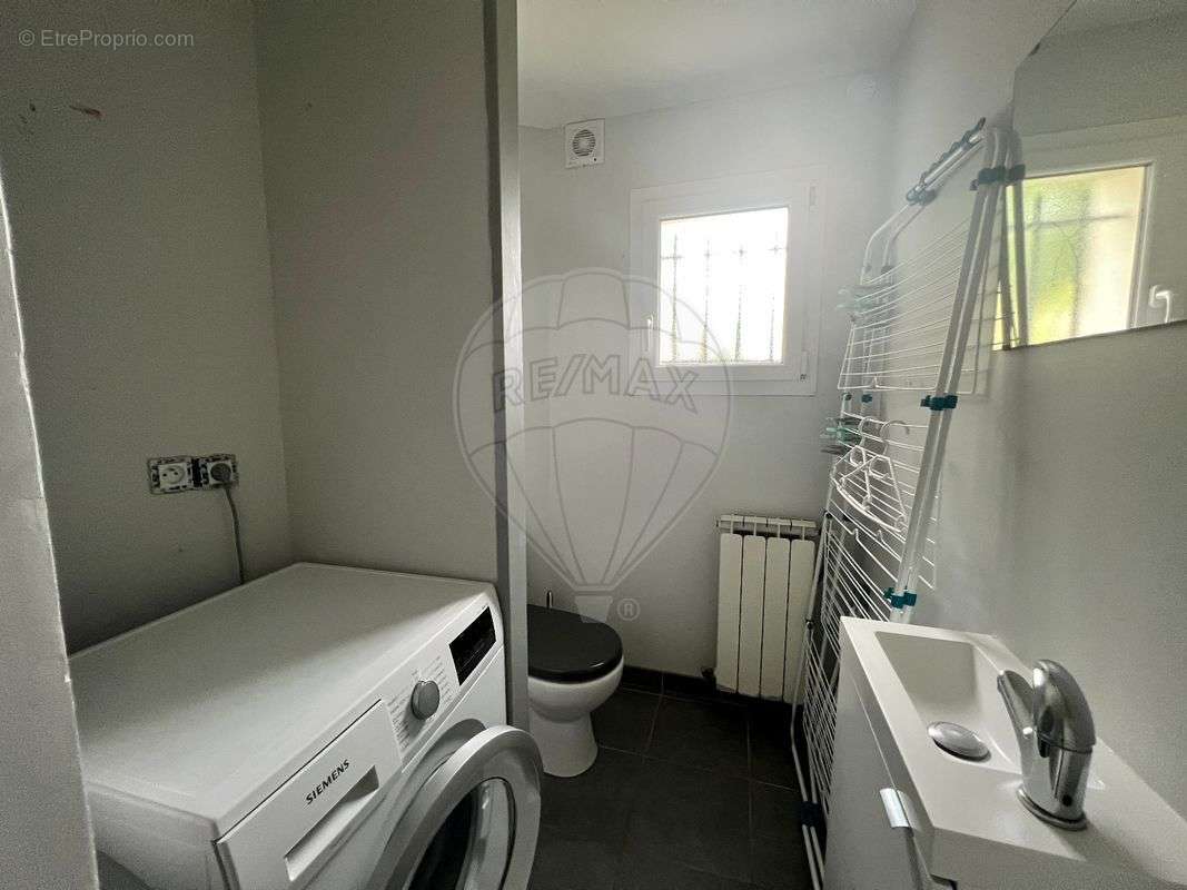 Maison à CHAILLEVETTE