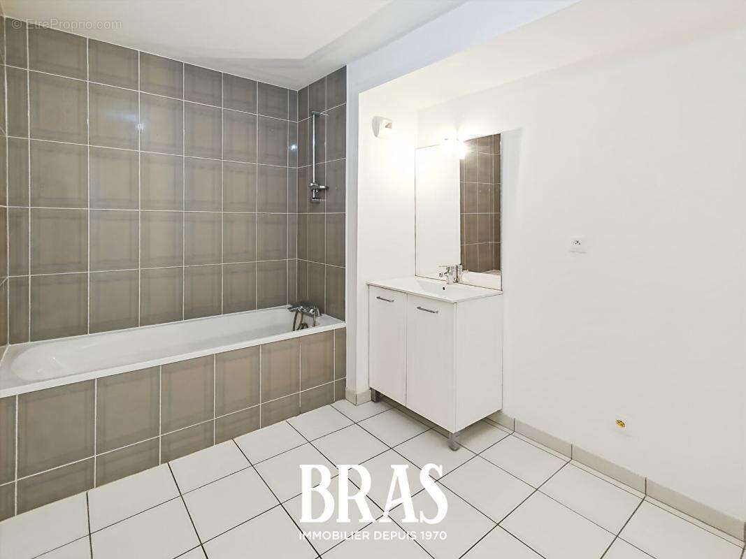 Appartement à REZE