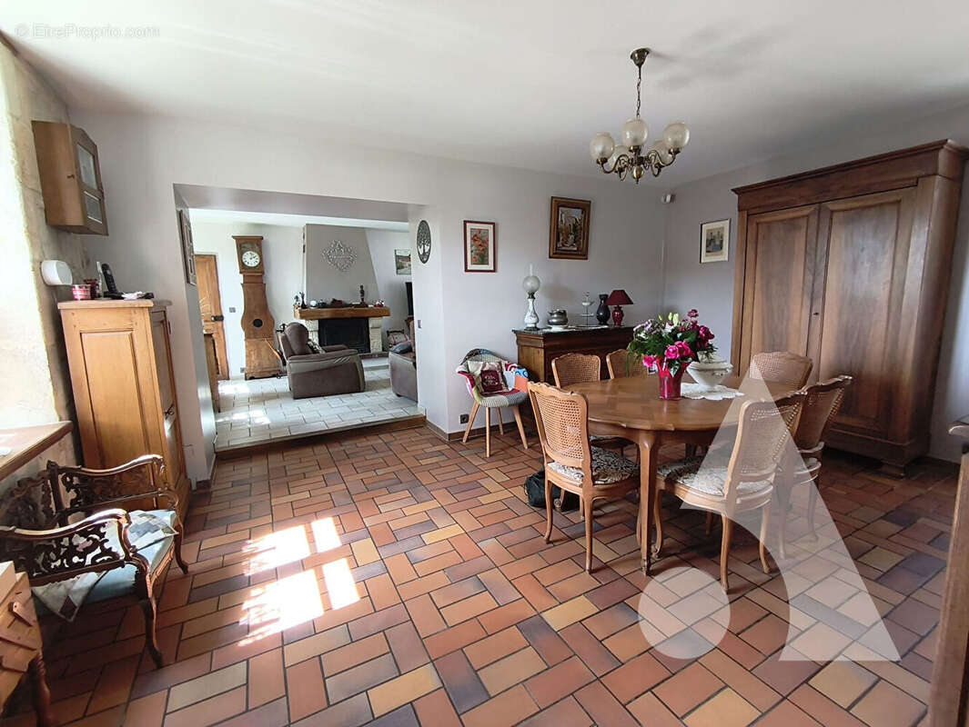 Maison à CREPY-EN-VALOIS