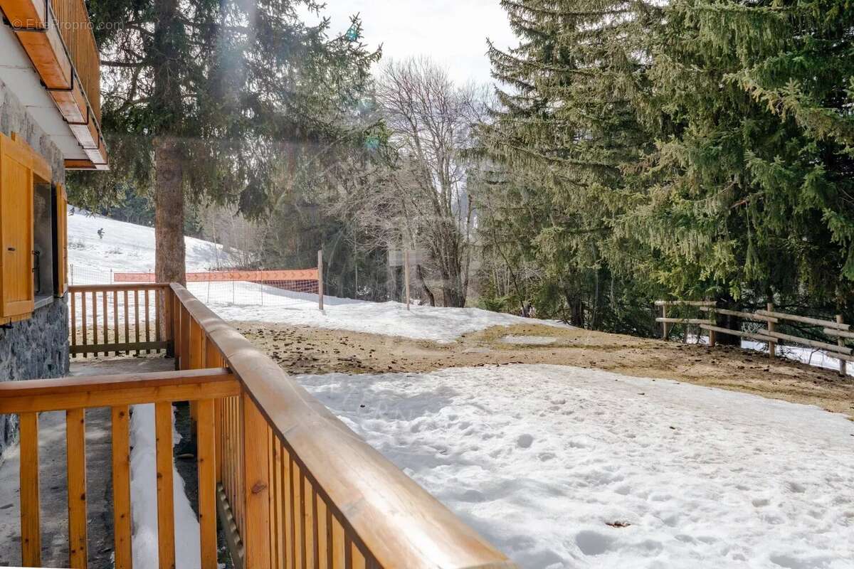 Appartement à LES ALLUES