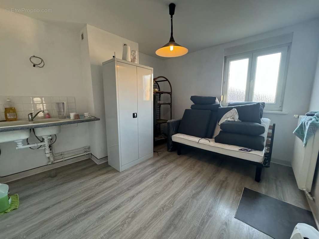 Commerce à WALINCOURT-SELVIGNY