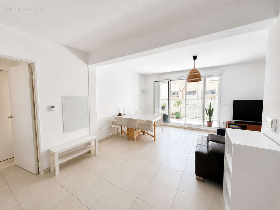 Appartement à MARSEILLE-6E