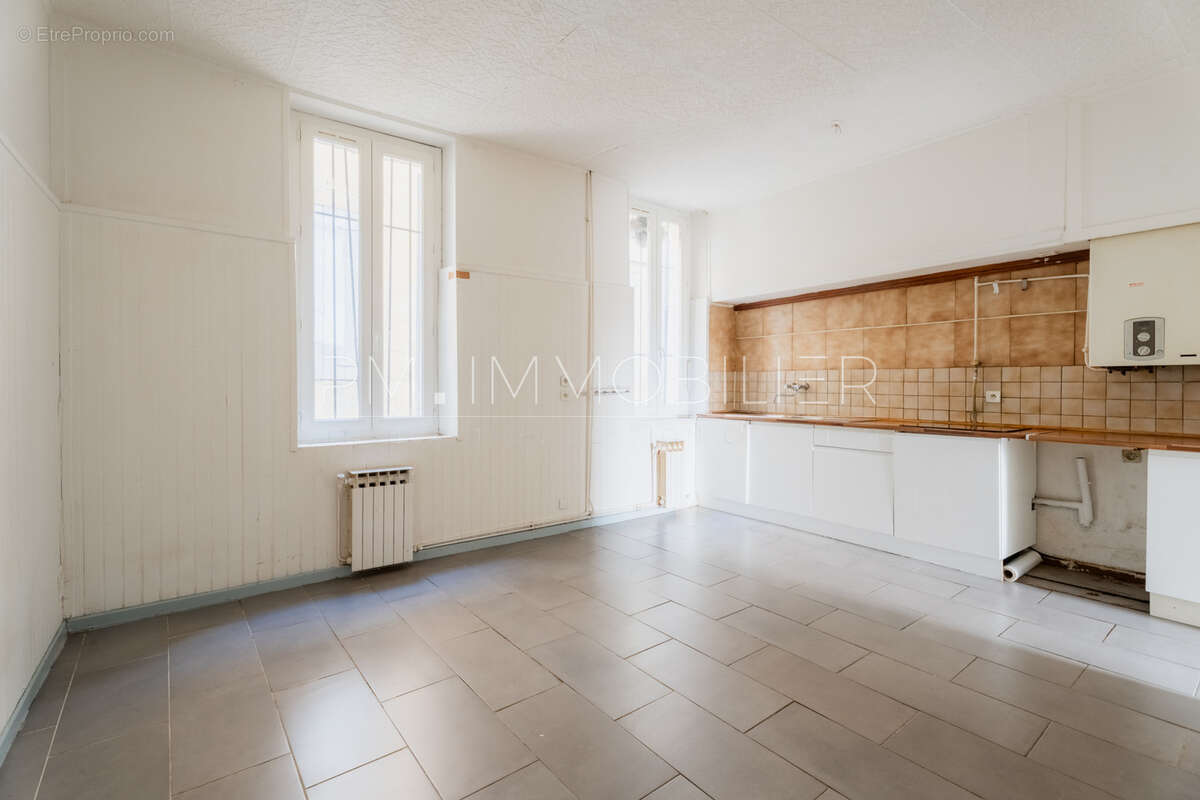 Appartement 42 m² à Marseille-4e  - photo 5
