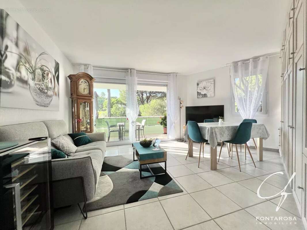 Appartement à SAINT-RAPHAEL